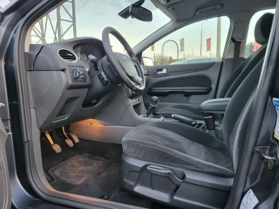 FORD FOCUS 1.6 TDCi Ghia DPF Magyarországi Tempomat Digitklíma Vonóhorog 2026.09.-ig műszaki vizsga!