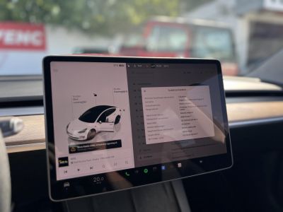 TESLA MODEL 3 RWD (Automata) 37e km. AMD Ryzen. hőszivattyú. LFP akku. garanciális!