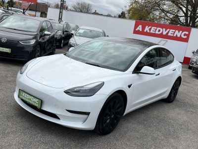 TESLA MODEL 3 Long Range AWD (Automata) FACELIFT. hőszivattyú. premium hifi. mátrix LED!
