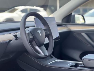 TESLA MODEL Y Long Range AWD (Automata) mátrix LED. hőszivattyú. prémium hifi. garanciális!