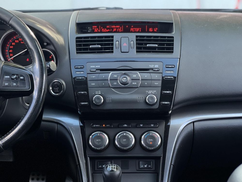 MAZDA 6 Sportkombi 2.5 GTA BOSE hifi. Gyári fényezés. Téli-nyári garnitúra. 1.5T horog!