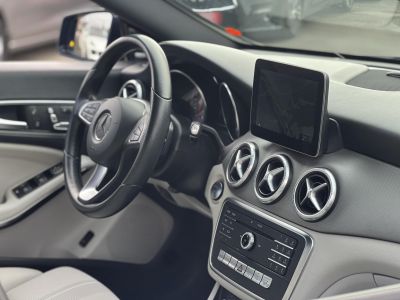 MERCEDES-BENZ CLA 200 7G-DCT M.o.-i. világos belső. harman/kardon. memória. CARPLAY