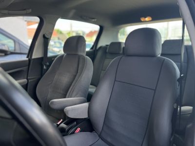 PEUGEOT 307 1.6 Presence digitklíma. tempomat. ülésfűtés. 2 gyári kulcs!