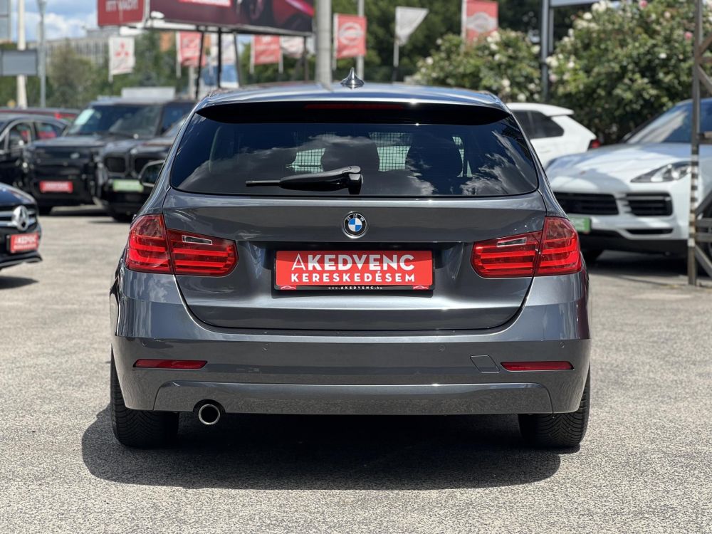 BMW 318d 156e km. ülésfűtés. navigáció. bluetooth. tolatóradar. keyless. 2 gyári kulcs!
