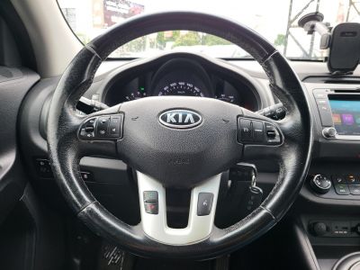 KIA SPORTAGE 1.7 CRDi LX M.o.-i. A legjobb áron! Szervizelt! 4 évszakos gumik!