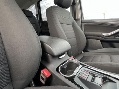 FORD S-MAX 2.0 TDCi Business Powershift Klíma Tempomat Bluetooth Navi!