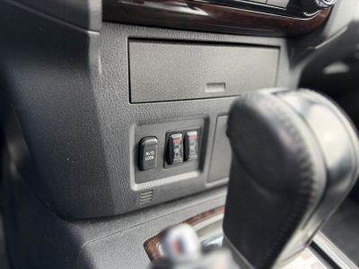 MITSUBISHI PAJERO 3.2 DI-D Instyle Navi (Automata) 117e km. M.o.-i. napfénytető. felező váltó. fakormány. megkímélt állapot!