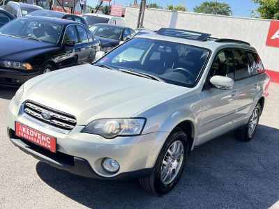 SUBARU LEGACY 2.5 Comfort (Automata) Naptető Vonóhorog Ülésfűtés Tempomat Digitklíma