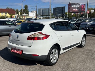 RENAULT MEGANE 1.6 Expression Magyarországi Tempomat Digitklíma 4x.elablak