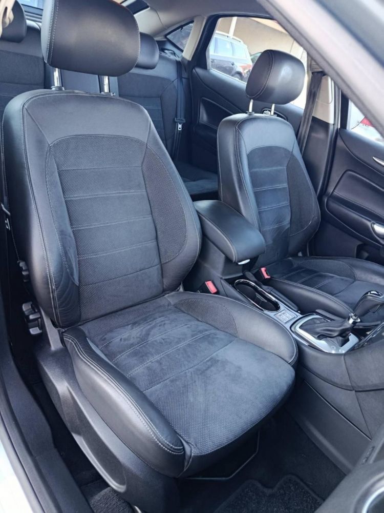 FORD MONDEO 2.0 TDCi Ghia Powershift Klíma Tempomat Bluetooth Garanciális váltó!