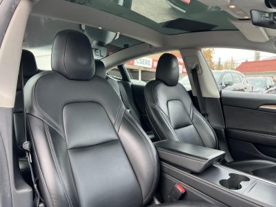 TESLA MODEL 3 Long Range AWD (Automata) FACELIFT. hőszivattyú. premium hifi. mátrix LED!