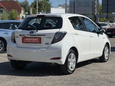 TOYOTA YARIS 1.5 HSD Trend e-CVT 103e km. Márkaszervizelt!
