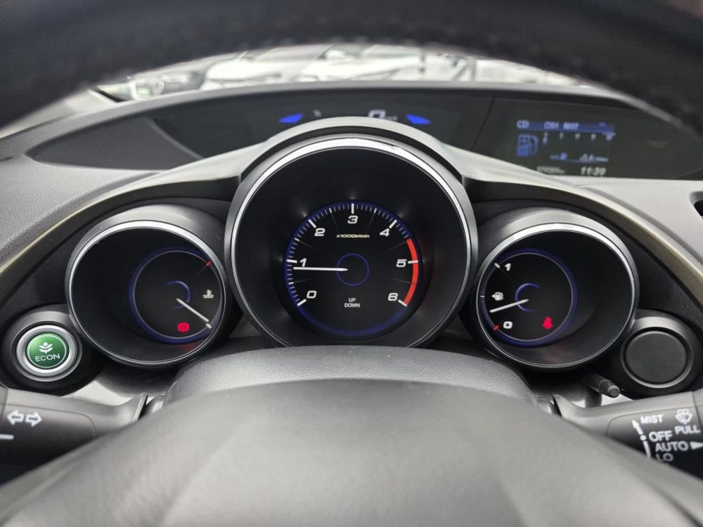 HONDA CIVIC 2.2 CTDi Executive Tempomat Kamera Vonóhorog Digitklíma 4-5L/100km!