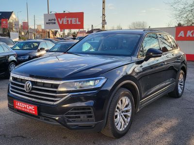 VOLKSWAGEN TOUAREG 3.0 V6 TDI Elegance Tiptronic ic LED Távtartó Sávtartó Navi Ülésfűtés Bluetooth Vonóhorog!