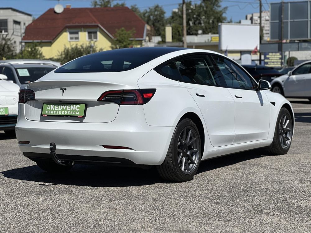 TESLA MODEL 3 RWD (Automata) Ryzen Hőszivattyú Mátrix LED. 63e km Magyar rendszámos Garanciális!