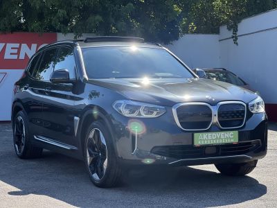 BMW IX3 Impressive sérülésmentes. dokumentált előélet. harman/kardon. panoráma. memória. HUD