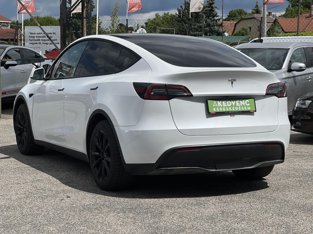 TESLA MODEL Y RWD (Automata) 147e km. AMD Ryzen. hőszivattyú. premium hifi. garanciális!