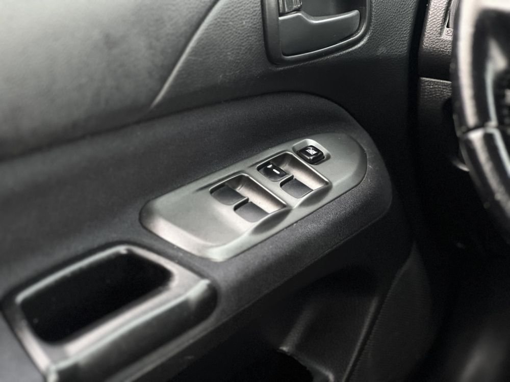 MITSUBISHI LANCER 1.6 Invite ACC 119e km. Magyarországi. klíma. elektromos ablak. szervokormány!