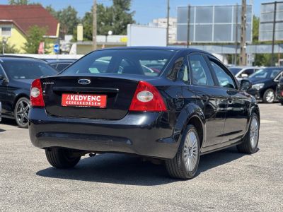 FORD FOCUS 1.6 Ti-VCT Trend Plus Magyarországi. Gyári fényezés. Végig vezetett szervizkönyv. Android!