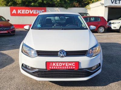 VOLKSWAGEN POLO V 1.2 TSi 90 BMT Comfortline 66e km. M.o.-i. 1.tul. Tempomat Klíma Ülésfűtés PDC