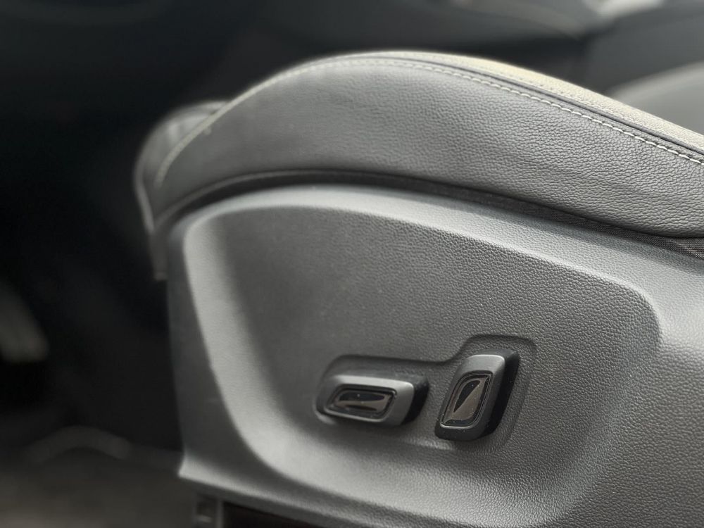 MG ZS EV Luxury. 68e km. végig vezetett márkaszerviz. Carplay. panorámatető