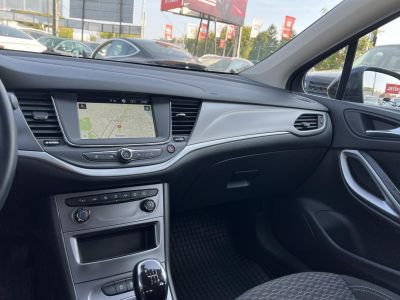 OPEL ASTRA K Sports Tourer 1.6 CDTI Start-Stop Innovation LED Navi Tempomat PDC Bluetooth Megkímélt!