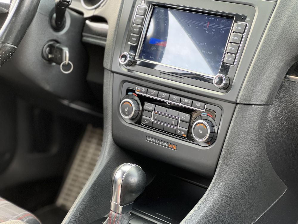 VOLKSWAGEN GOLF VI 2.0 TSI GTI DSG 270LE. Keskin felnik. Popcorn