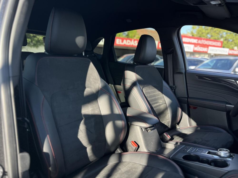 FORD KUGA 2.5 PHEV ST-Line X CVT 88e km. head-up. vonóhorog. ülés-kormányfűtés. CARPLAY!