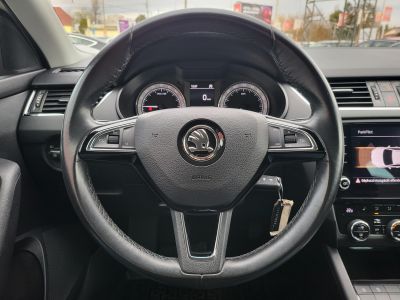 SKODA OCTAVIA Combi 2.0 CR TDI SCR Ambition Magyarországi Tempomat Ülésfűtés Carplay PDC Bluetooth Szervizelt!