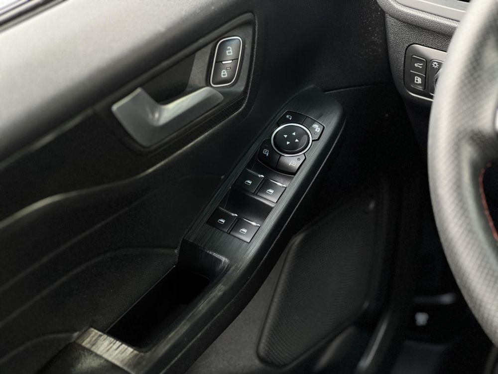 FORD KUGA 2.5 PHEV ST-Line CVT ST-line