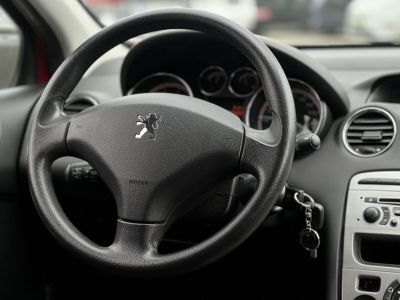 PEUGEOT 308 1.4 VTi Confort Pack 90e km. Magyarországi. klíma. tempomat. vonóhorog. 2 gyári kulcs!