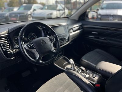 MITSUBISHI OUTLANDER 2.0 PHEV Intense Plus 4WD CVT