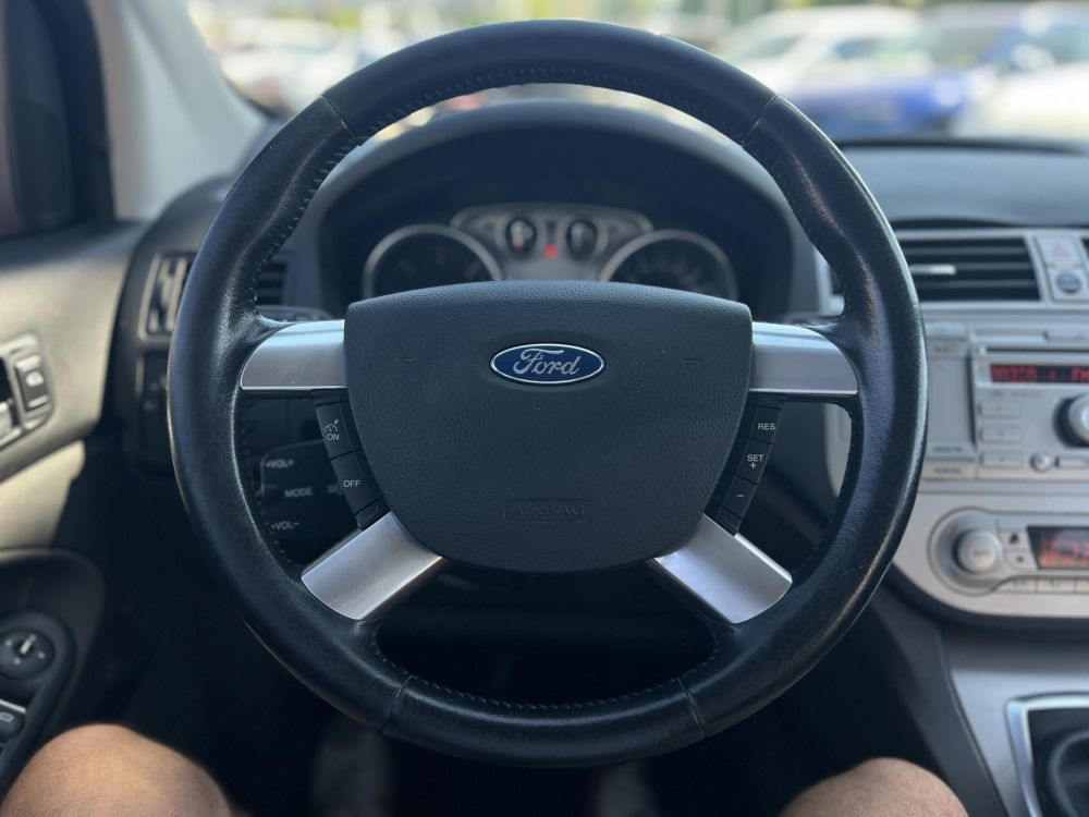 FORD KUGA 2.0 TDCi Titanium 4WD Magyarországi. ülésfűtés. keyless. tempomat. első-hátsó parkolóradar. bőrbelső!