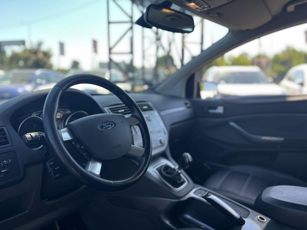 FORD KUGA 2.0 TDCi Titanium 4WD Magyarországi. ülésfűtés. keyless. tempomat. első-hátsó parkolóradar. bőrbelső!