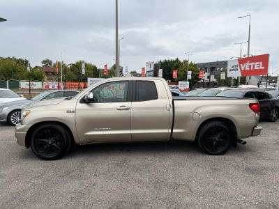 TOYOTA TUNDRA 5.7 V8 4x4 LIMITED