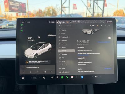TESLA MODEL 3 Long Range AWD (Automata) 109e km. FEHÉR BELSŐ. garanciális. mátrix LED. hőszivattyú. premium hifi!
