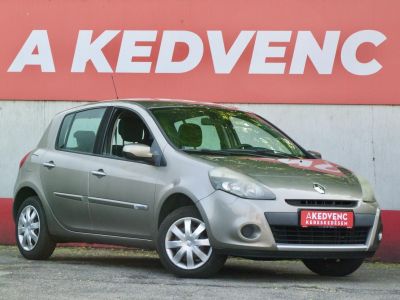 RENAULT CLIO 1.2 16V Authentique M.o.-i. 110e km! Klíma El.ablak Téli/Nyári gumi