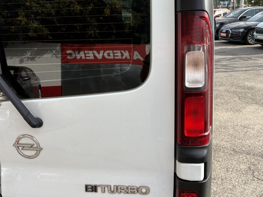 OPEL VIVARO 1.6 CDTI L1H1 2.7t Start-Stop Euro 6 (9 személyes) M.o.-i. 1.tul. Tempomat Klíma Tolatóradar