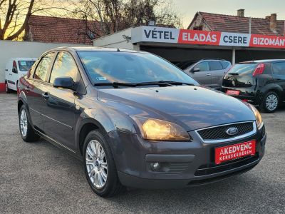 FORD FOCUS 1.6 TDCi Ghia DPF Magyarországi Tempomat Digitklíma Vonóhorog 2026.09.-ig műszaki vizsga!