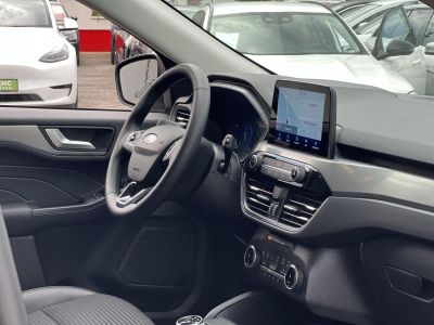 FORD KUGA 2.5 PHEV Titanium CVT 37e km. kitűnő állapot!
