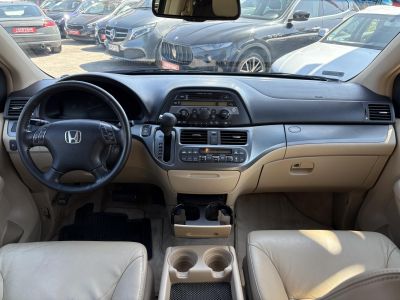 HONDA ODYSSEY 3.5 V6 (Automata) Vajbelső 8személyes TV Kamera Tempomat! Friss vizsga!