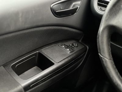 FIAT BRAVO 1.4 16V Active Magyarországon vásárolt. 1. tulajdonostól. végig vezetett szervízkönyv. 87e Km