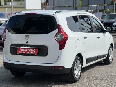 DACIA LODGY 1.6 SCe Ambiance (7 személyes ) Magyarországi. Gyári fényezés. Végig vezetett szervizkönyv!