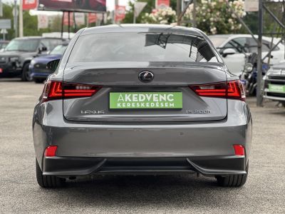 LEXUS IS 300h Comfort Leather&Navigation (Automata) Hybrid garancia Márkaszervizelt! Gyári fényezés. Téli-nyári gumi garnitúra!