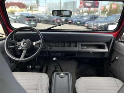 JEEP WRANGLER Hard Top 2.5 Nagyon szép karosszéria. európai kivitel. karbantartott