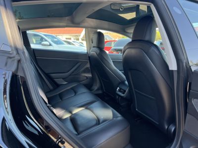 TESLA MODEL 3 Standard Range Plus Aut 96e km. mátrix LED. hőszivattyú. prémium hifi. garanciális!