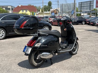 VESPA GTS 11e km. Itt a szezon irány a város! Friss műszaki vizsga!