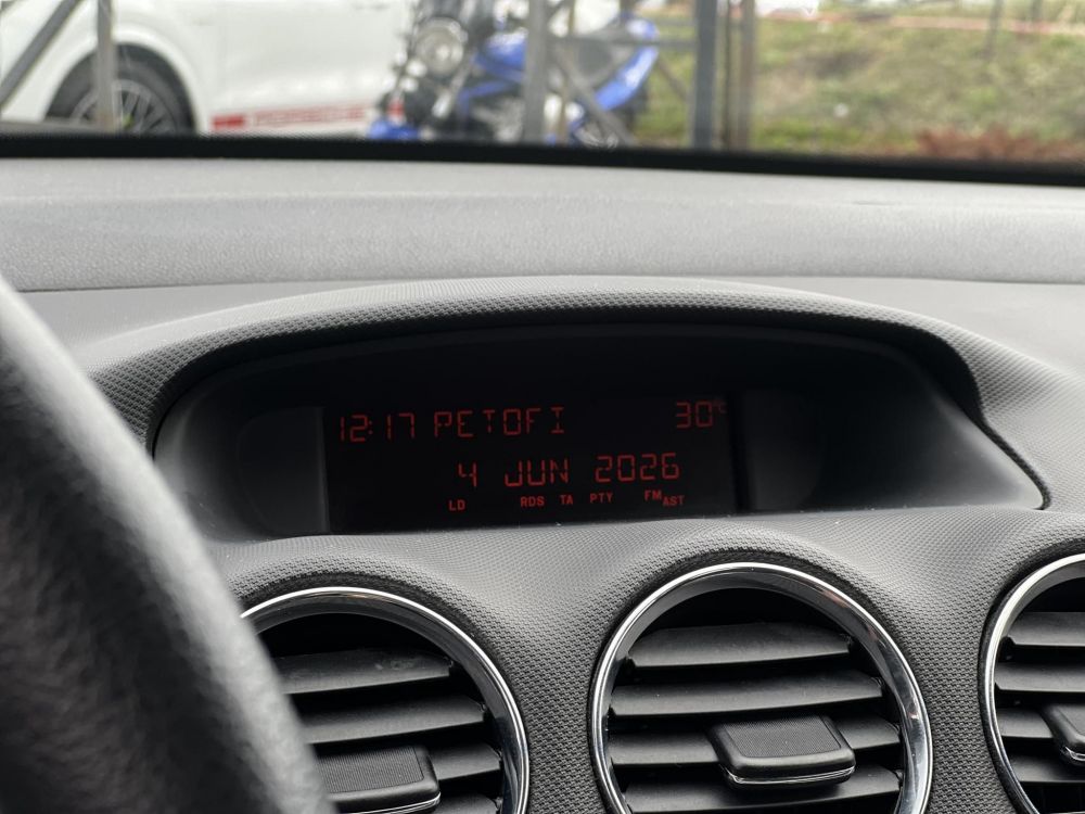 PEUGEOT 308 1.4 VTi Confort Pack 90e km. Magyarországi. klíma. tempomat. vonóhorog. 2 gyári kulcs!