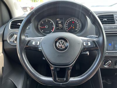 VOLKSWAGEN POLO V 1.6 75 CR TDI Trendline Klíma Carplay Kamera Frissen szervizelt!