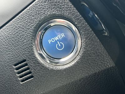 TOYOTA AURIS Touring Sports 1.8 HSD Active Trend+ (Automata) Élő hibrid garancia! Tempomat Ülésfűtés Kamera Keyless Bluetooth